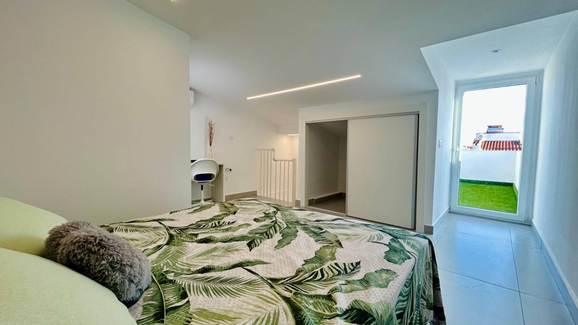 Second hand - Townhouse - Torrevieja - Urbanización San Luis