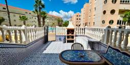 Second hand - Townhouse - Torrevieja - Urbanización San Luis