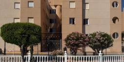 Second hand - Townhouse - Torrevieja - Urbanización San Luis