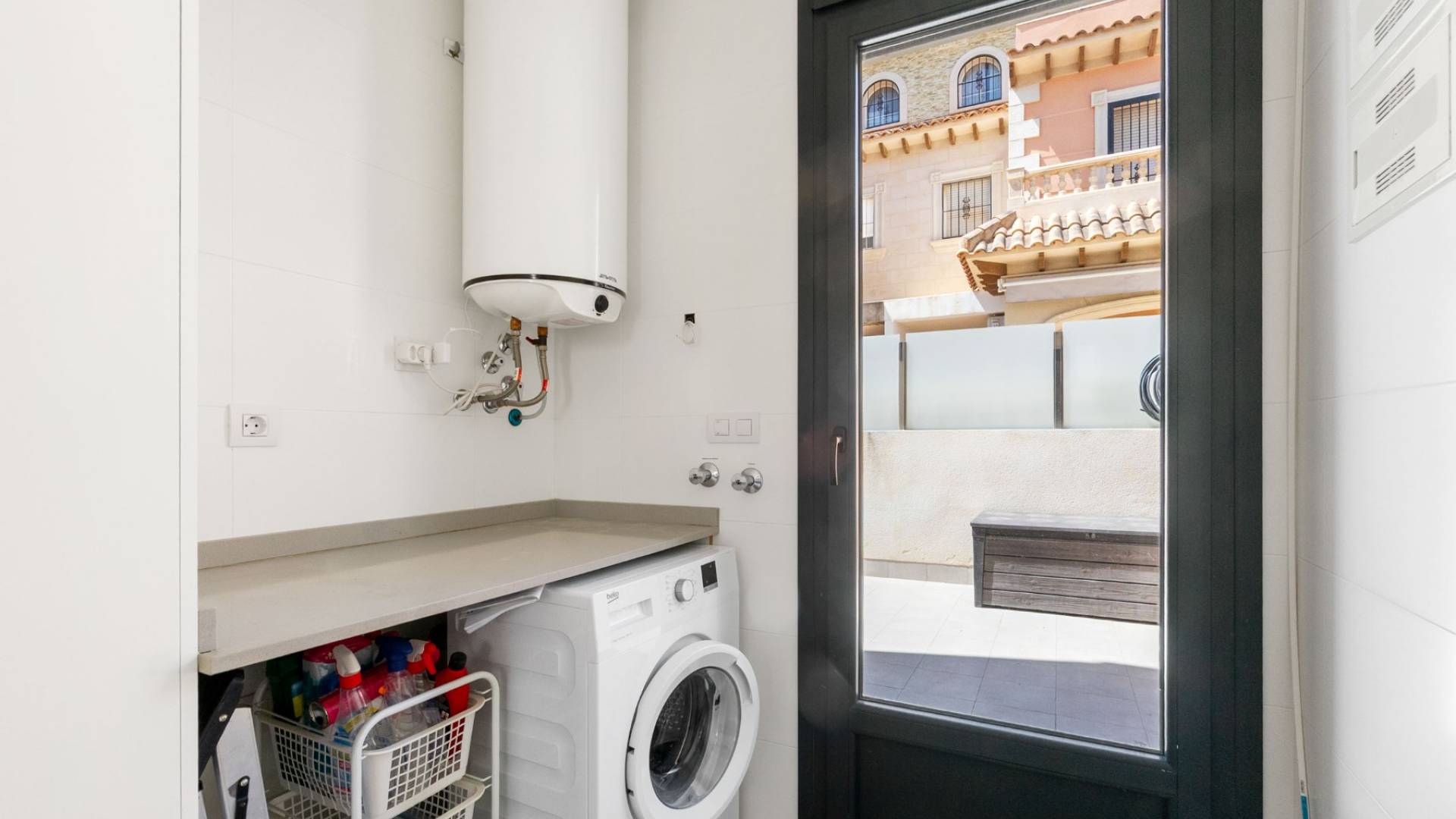 Second hand - Villa - Detached - Torrevieja - Aguas Nuevas