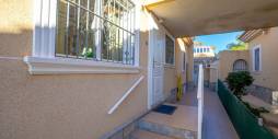 Second hand - Villa - Detached - Torrevieja - El Chaparral