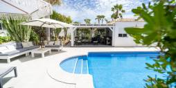 Second hand - Villa - Detached - Torrevieja - La Siesta - El Salado - Torreta
