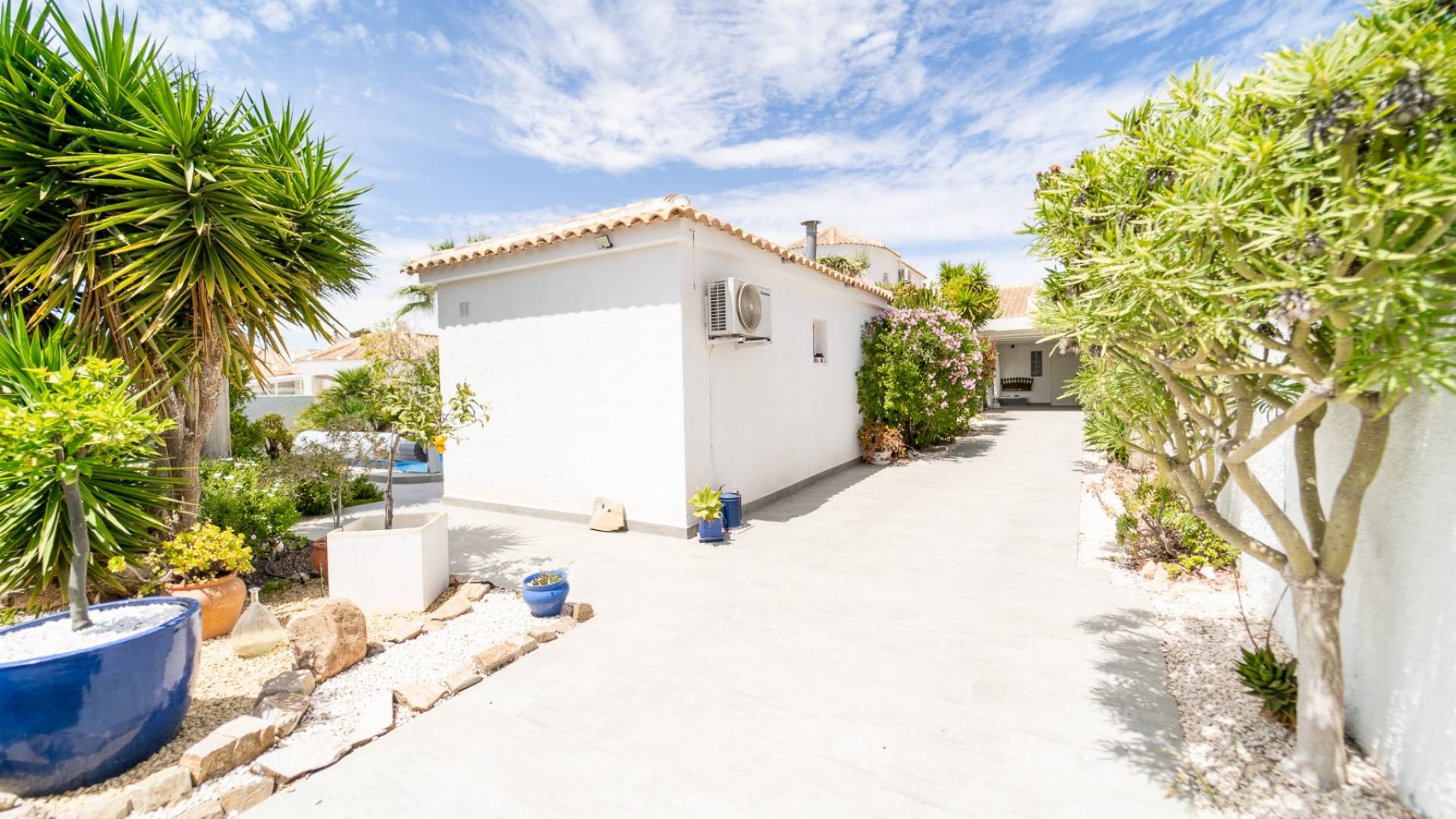 Second hand - Villa - Detached - Torrevieja - La Siesta - El Salado - Torreta