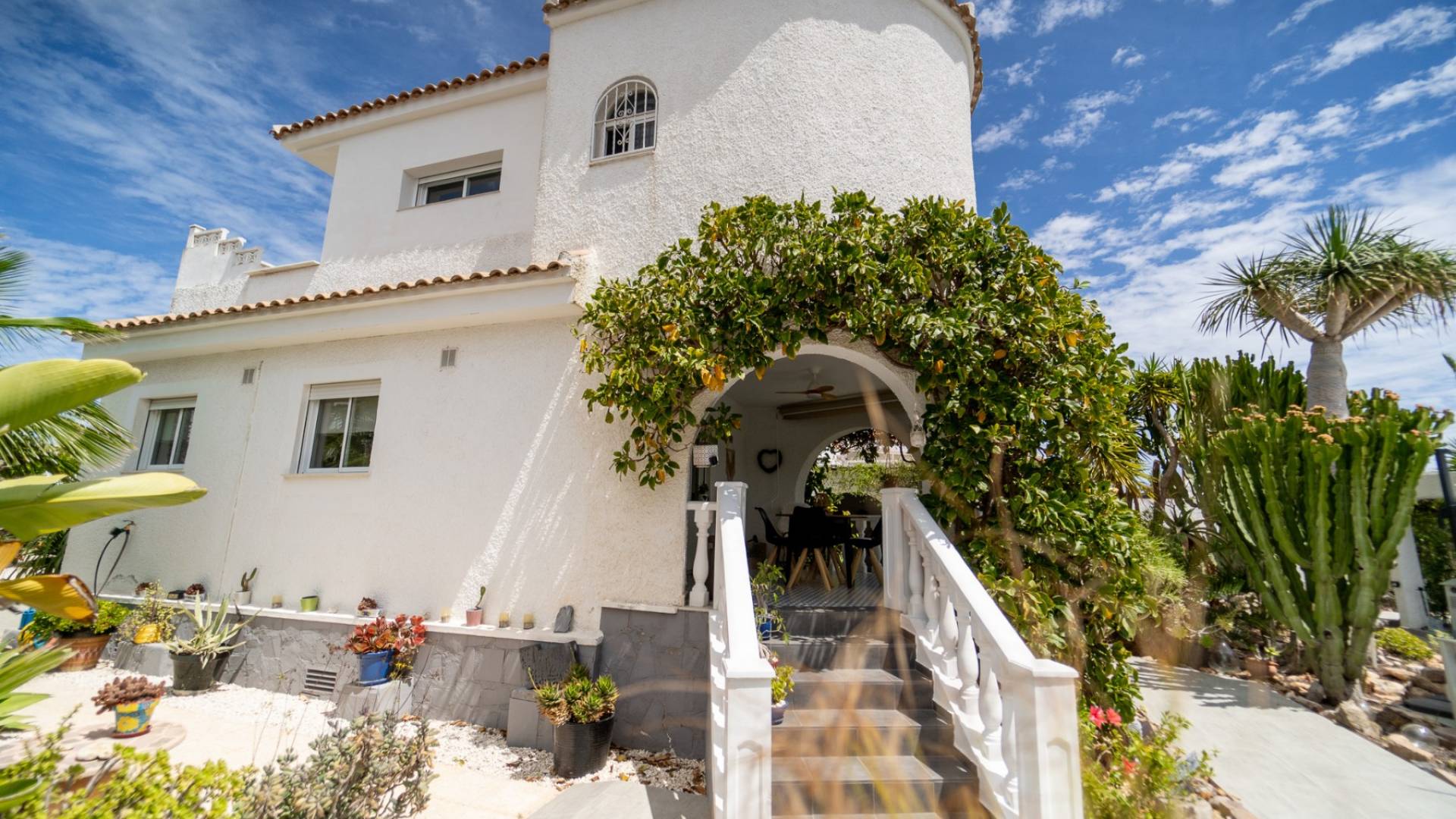 Second hand - Villa - Detached - Torrevieja - La Siesta - El Salado - Torreta