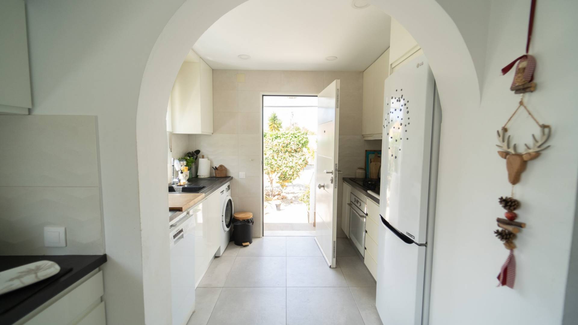 Second hand - Villa - Detached - Torrevieja - La Siesta - El Salado - Torreta