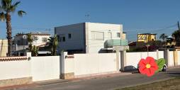 Second hand - Villa / House - Torrevieja - La siesta