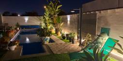 Second hand - Villa / House - Torrevieja - La siesta