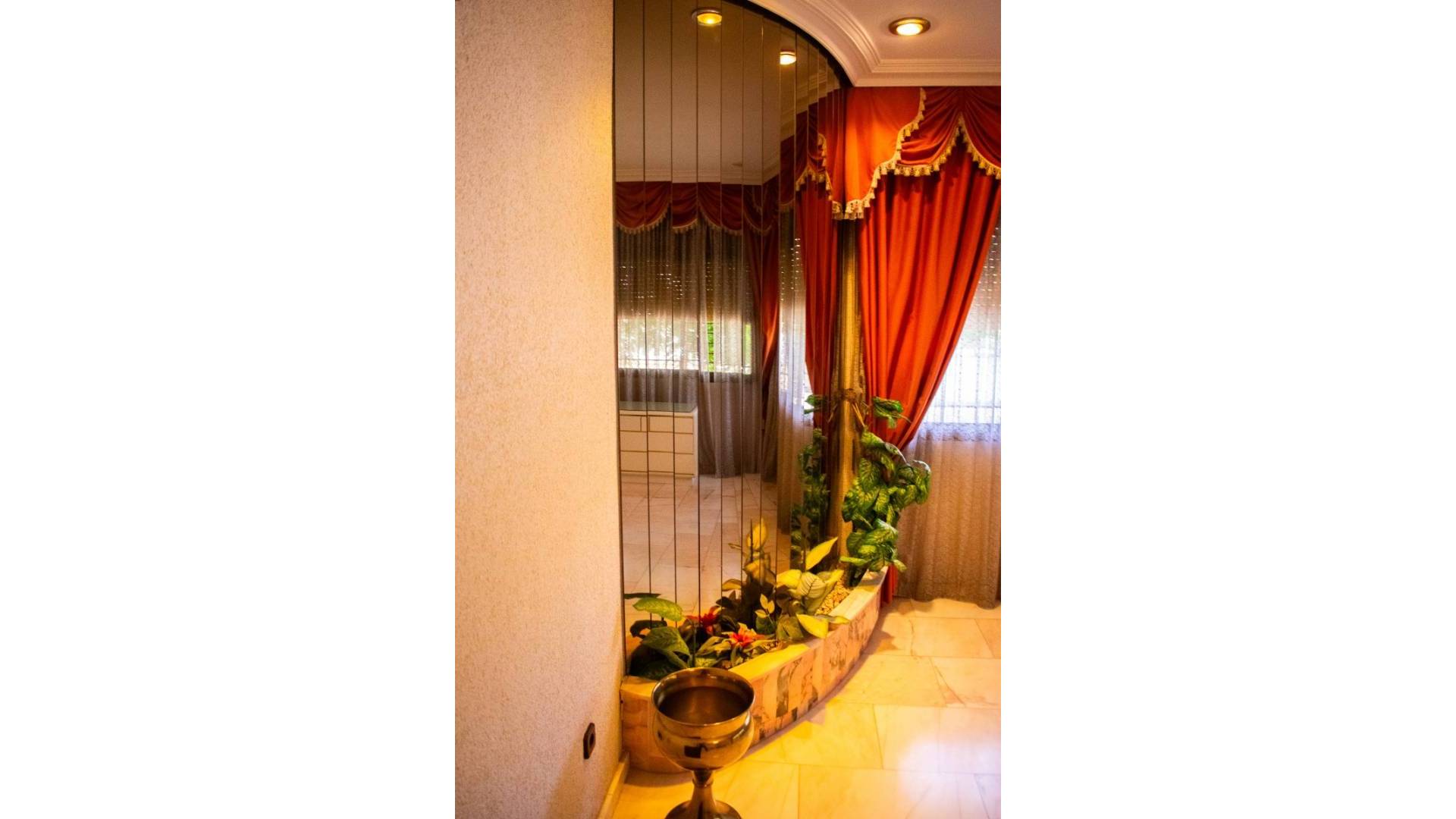 Second hand - Villa - Llano de brujas