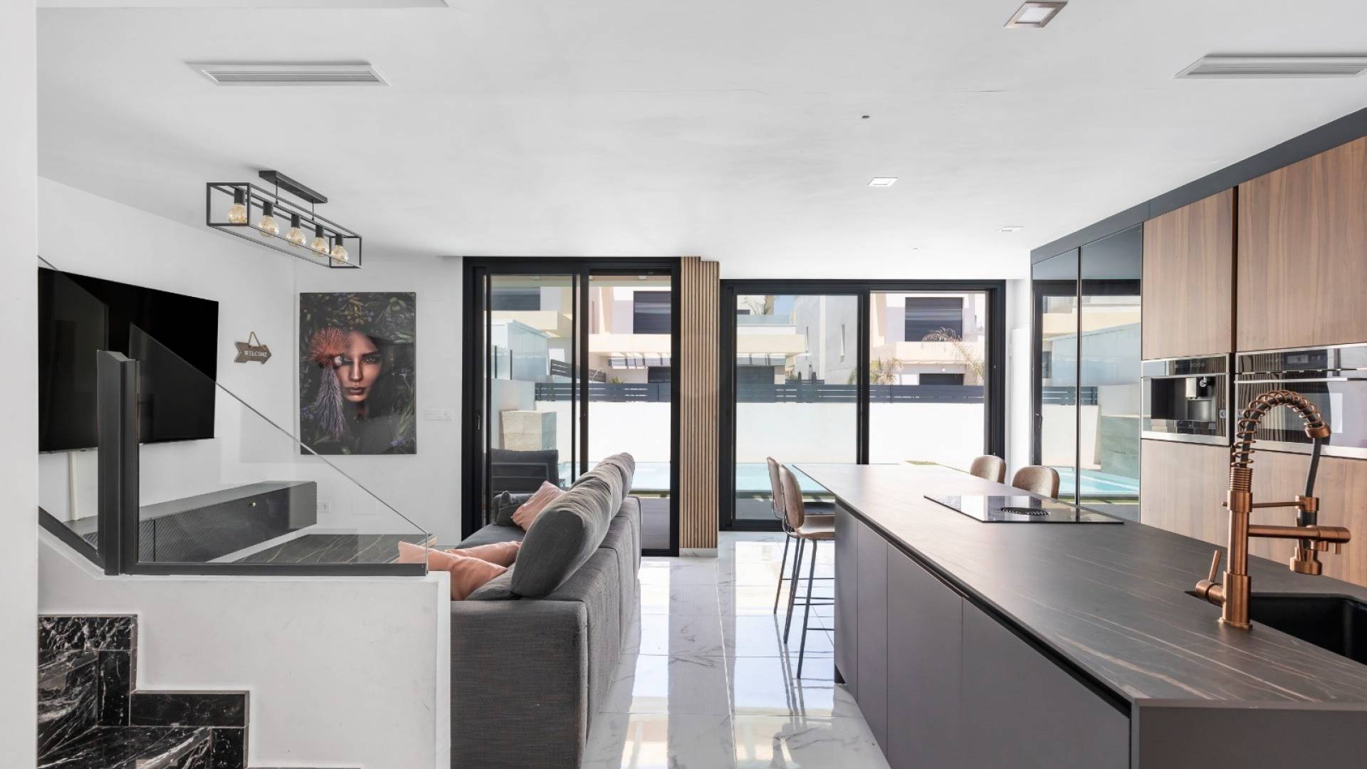 Second hand - Villa / Semi detached - Los Montesinos - La Herrada