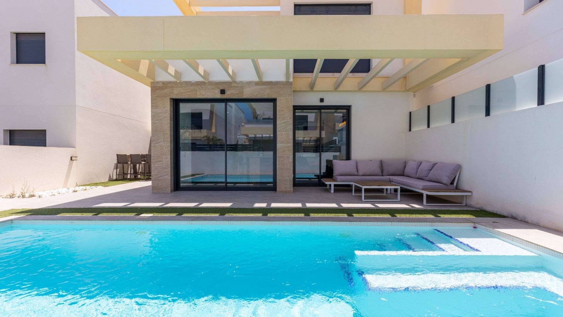 Second hand - Villa / Semi detached - Los Montesinos - La Herrada