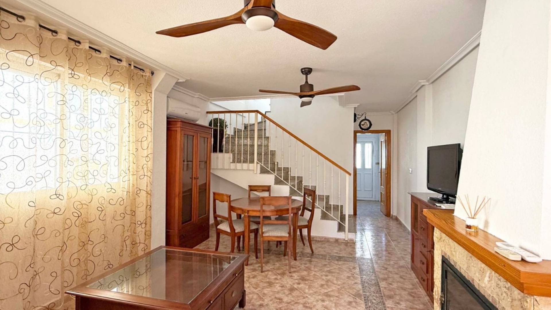 Second hand - Villa / Semi detached - Orihuela Costa - Los Altos