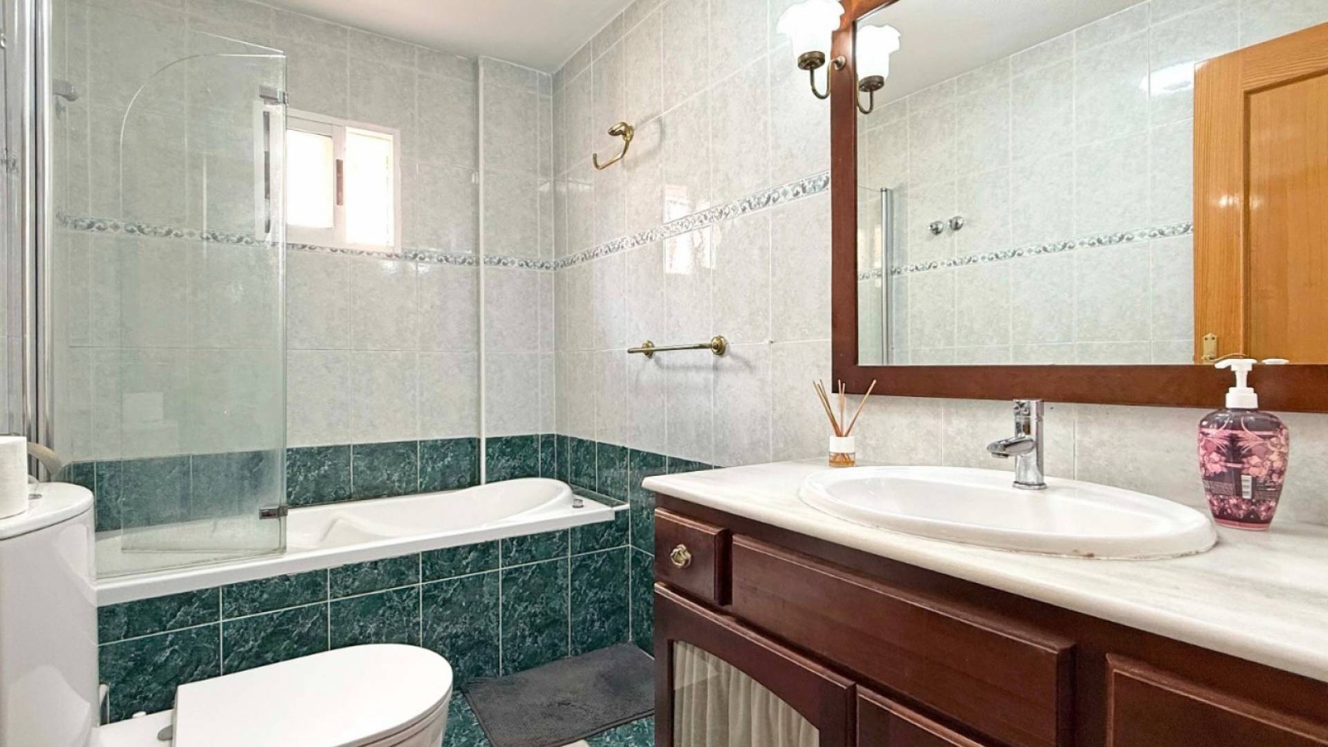 Second hand - Villa / Semi detached - Orihuela Costa - Los Altos