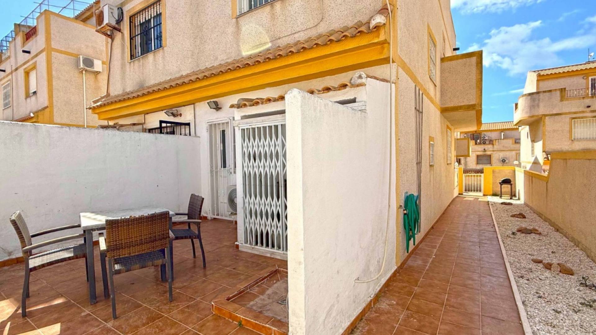 Second hand - Villa / Semi detached - Orihuela Costa - Los Altos
