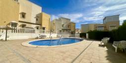 Second hand - Villa / Semi detached - Orihuela Costa - Los Altos