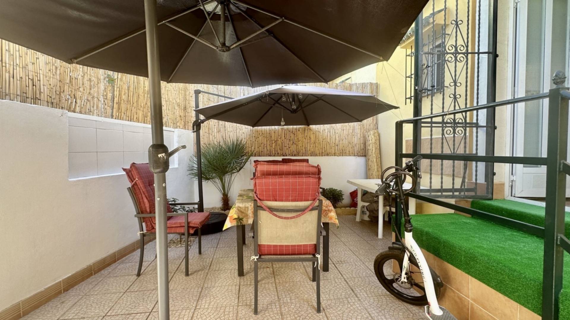 Second hand - Villa / Semi detached - Orihuela Costa - Los Altos