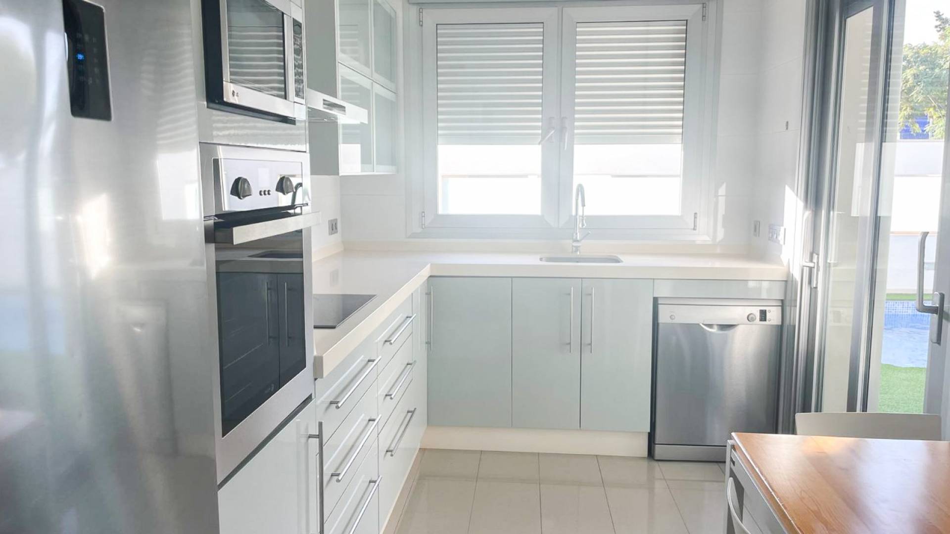 Second hand - Villa / Semi detached - Orihuela Costa - Mil Palmeras