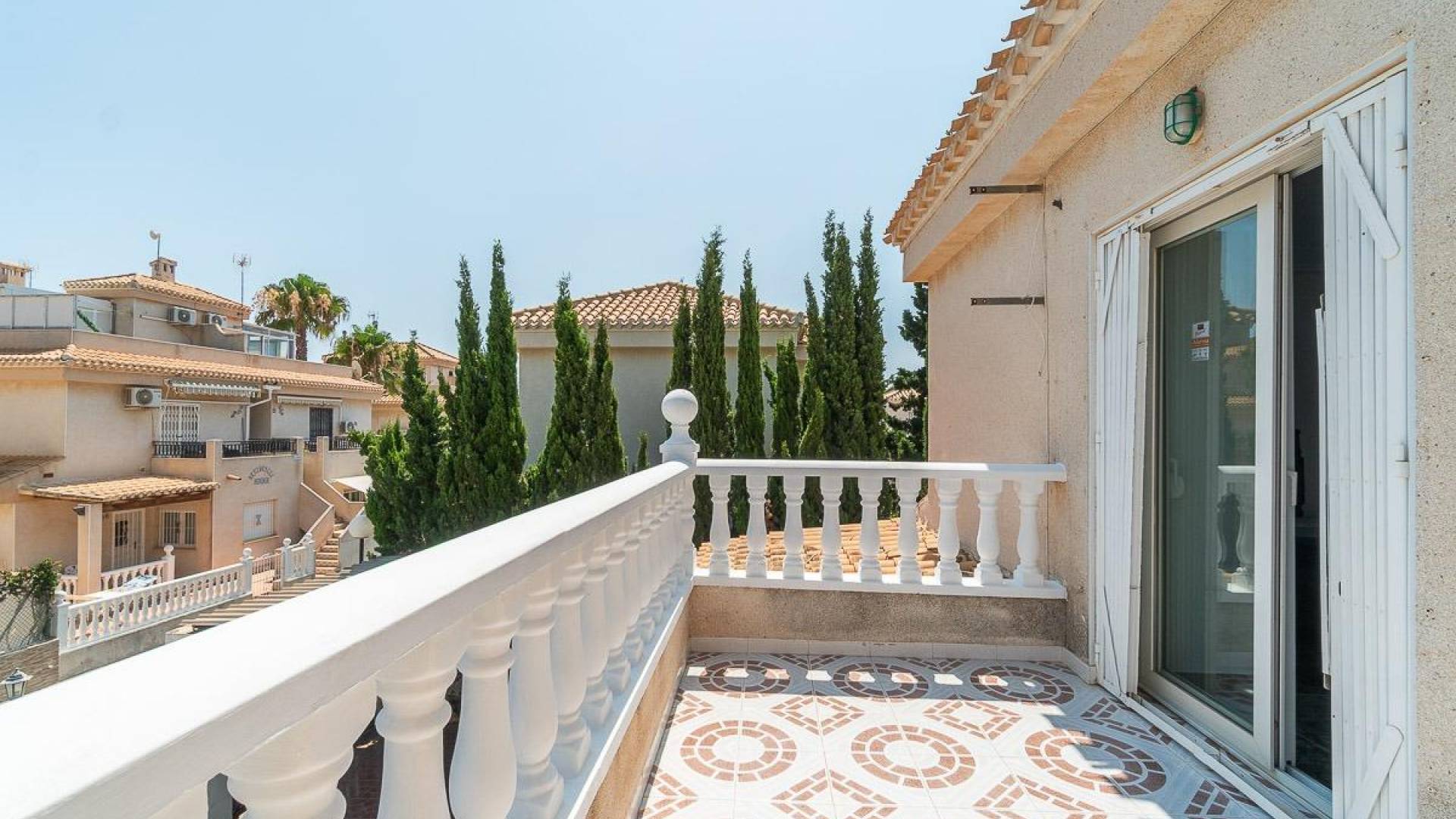 Second hand - Villa / Semi detached - Orihuela Costa - Playa Flamenca