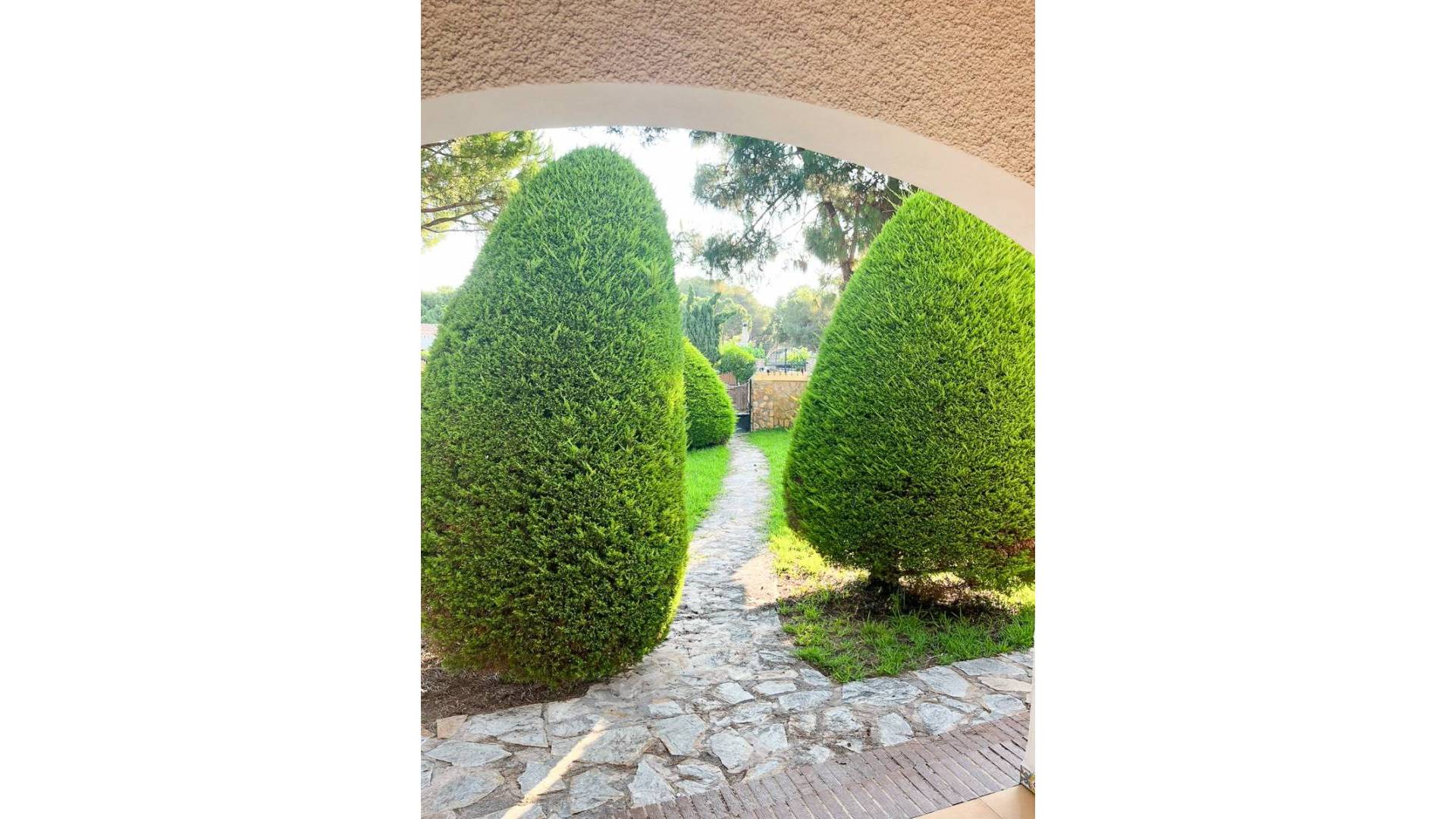 Second hand - Villa / Semi detached - Orihuela Costa - Punta Prima