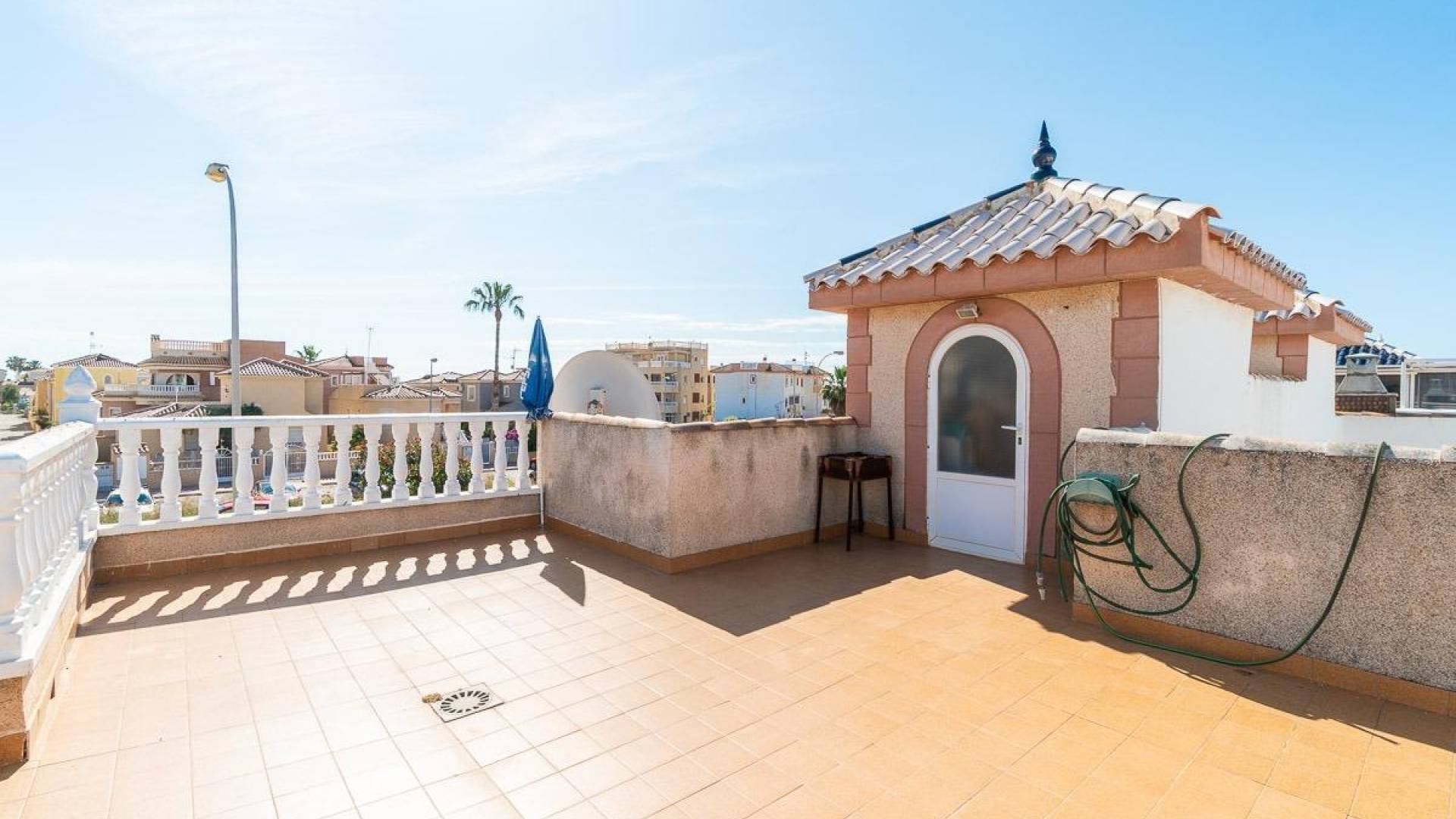 Second hand - Villa / Semi detached - Orihuela Costa - Punta Prima