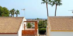 Second hand - Villa / Semi detached - Orihuela Costa - Villamartín
