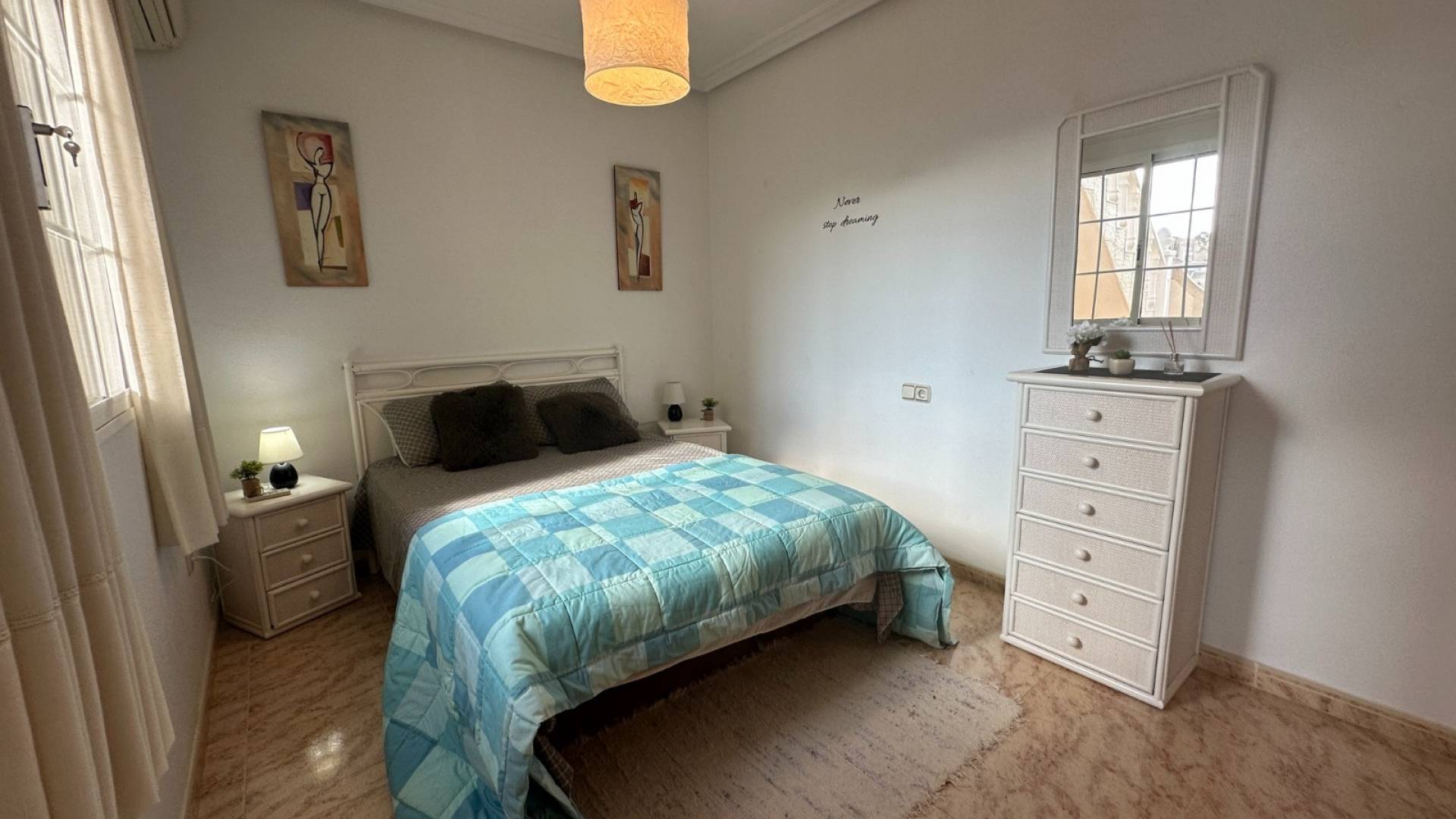 Second hand - Villa / Semi detached - Orihuela Costa - Villamartín