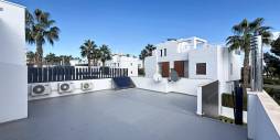 Second hand - Villa / Semi detached - Orihuela Costa - Villamartín