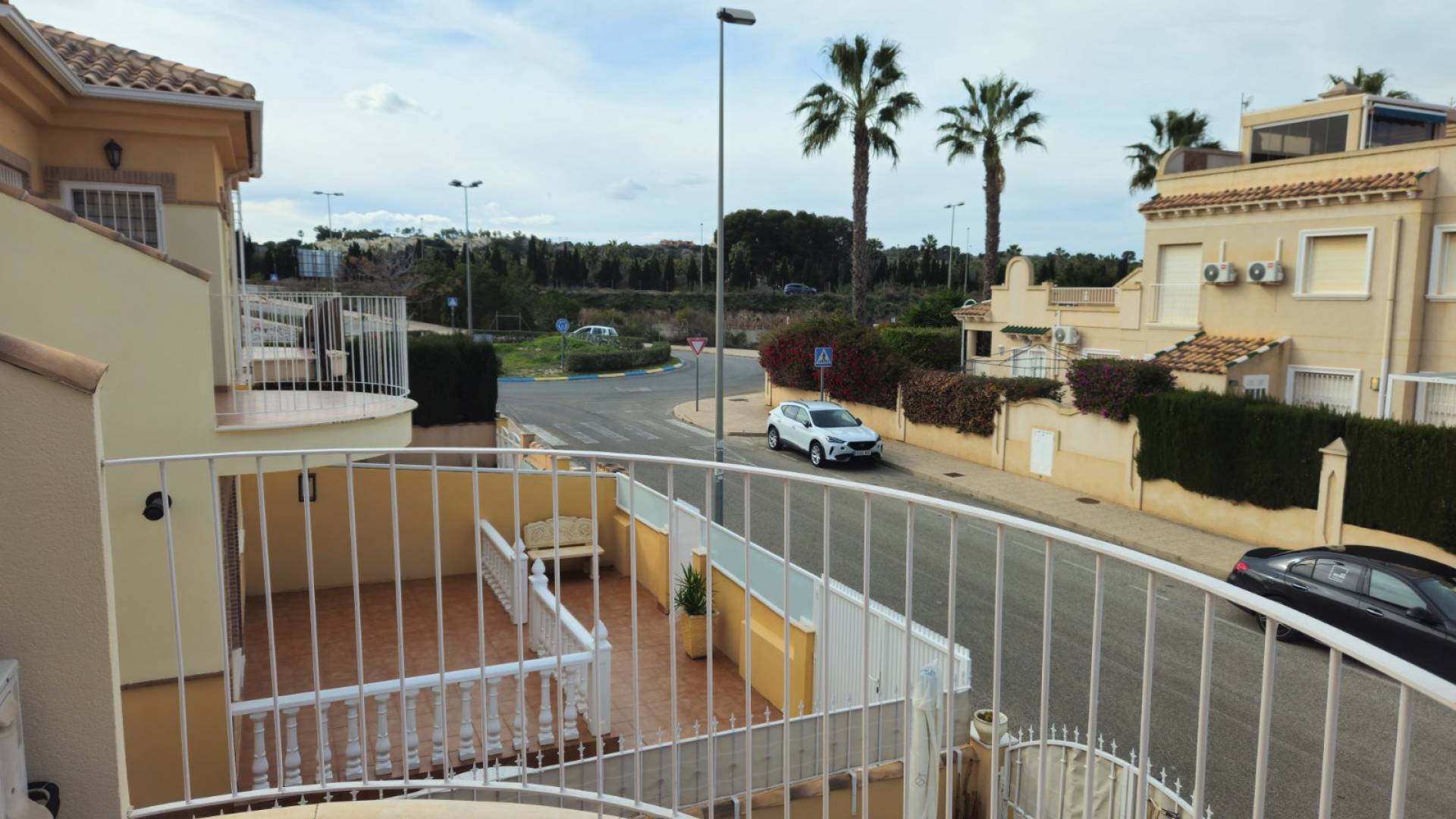 Second hand - Villa / Semi detached - Orihuela Costa - Villamartín