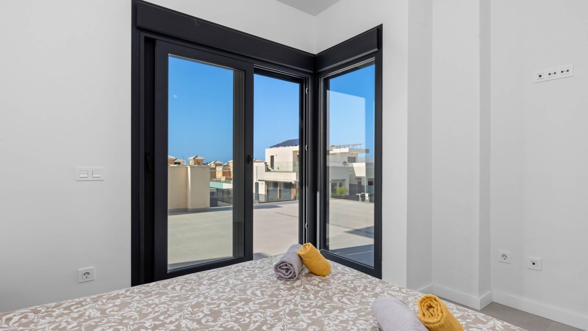 Second hand - Villa / Semi detached - San Fulgencio - Urbanización La Marina