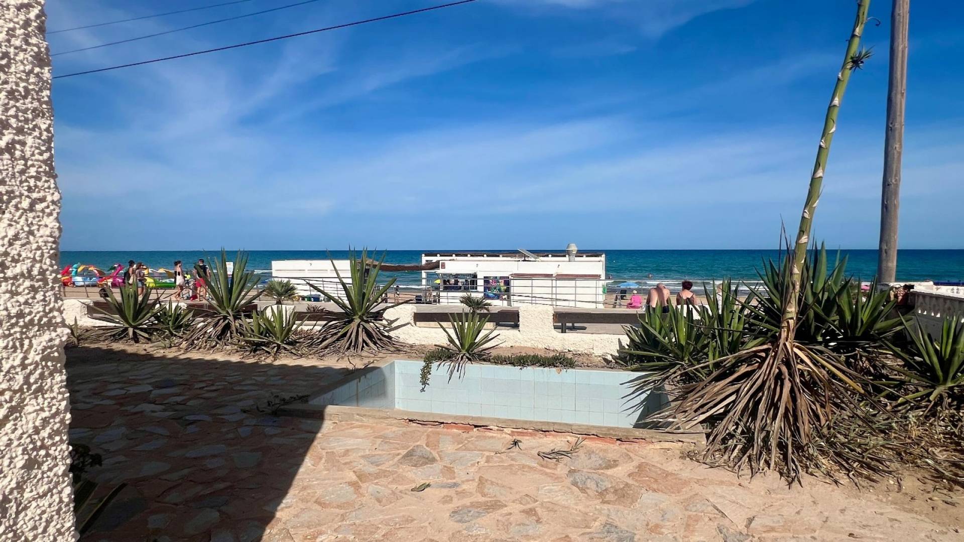 Second hand - Villa / Semi detached - Torrevieja - La Mata