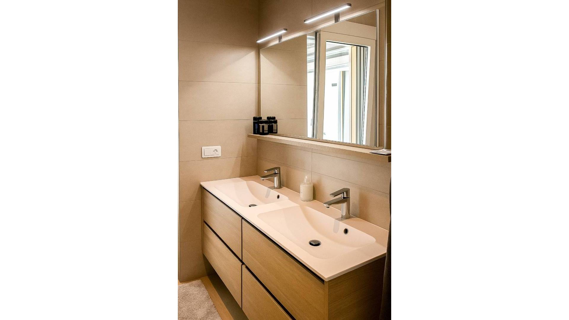 Second hand - Villa / Semi detached - Torrevieja - La Siesta - El Salado - Torreta