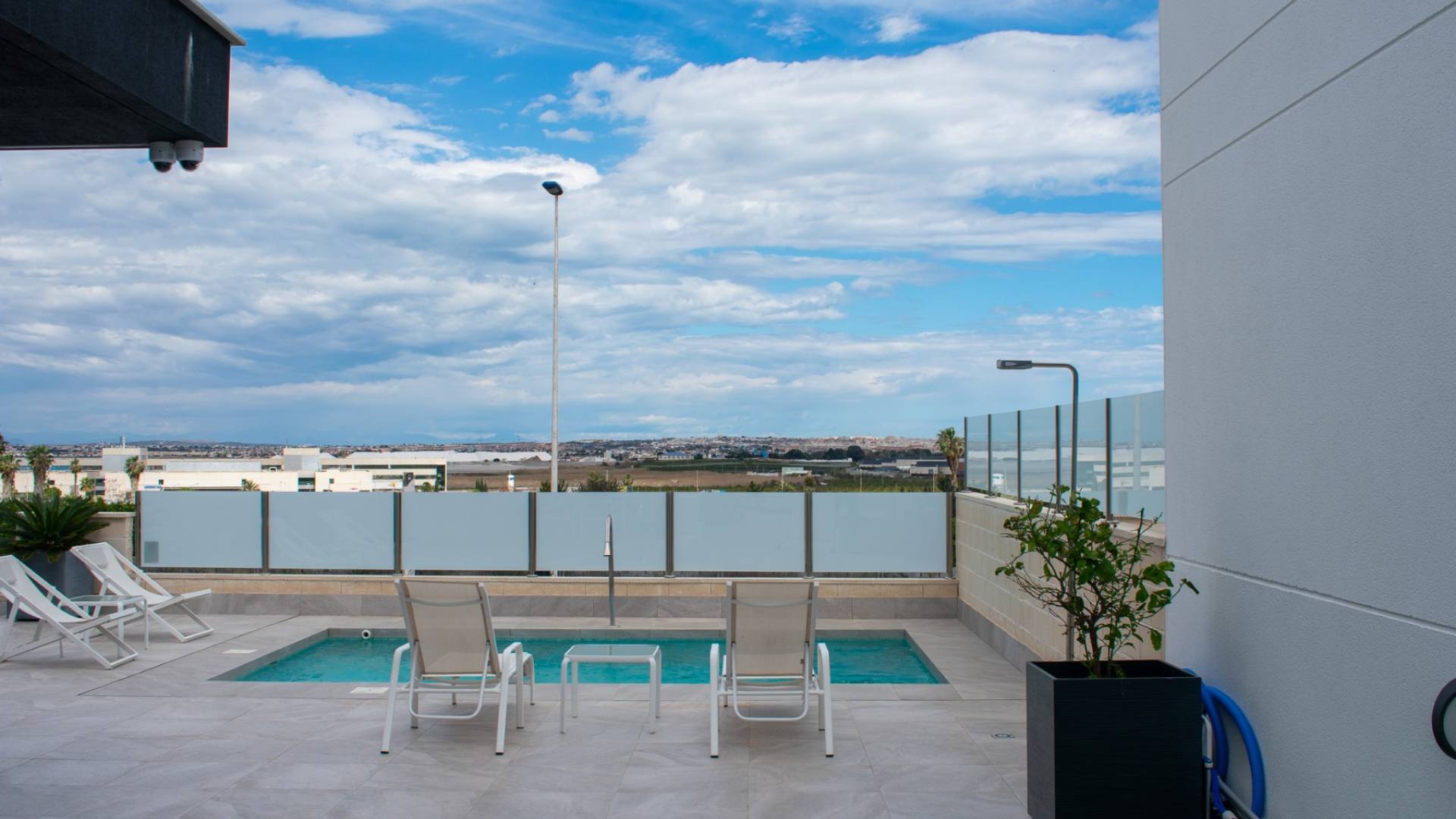 Second hand - Villa / Semi detached - Torrevieja - Los Altos