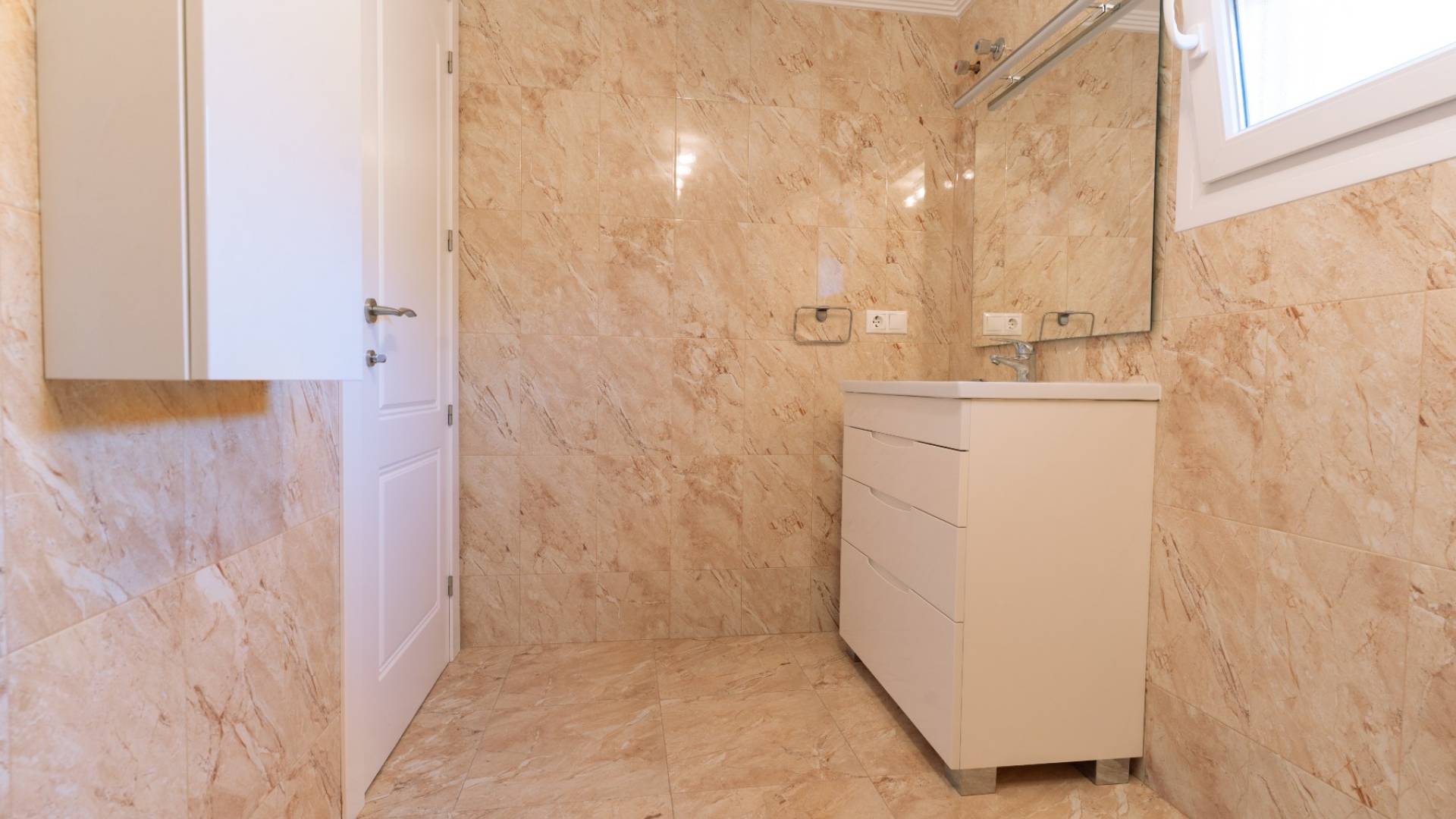 Second hand - Villa / Semi detached - Torrevieja - Los balcones