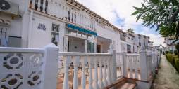 Segunda Mano - Adosado - Torrevieja - Lago jardin