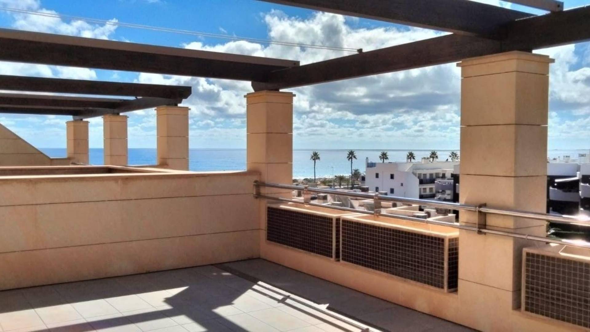 Segunda Mano - Apartamento - Arenales del Sol