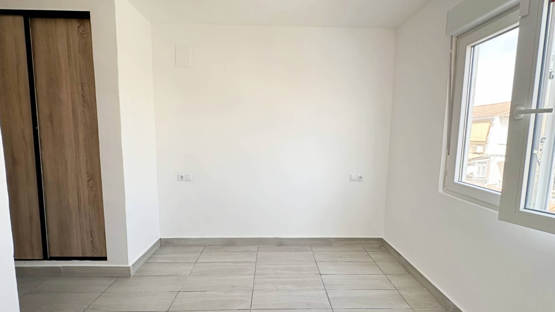 Segunda Mano - Apartamento/Dúplex - Torrevieja