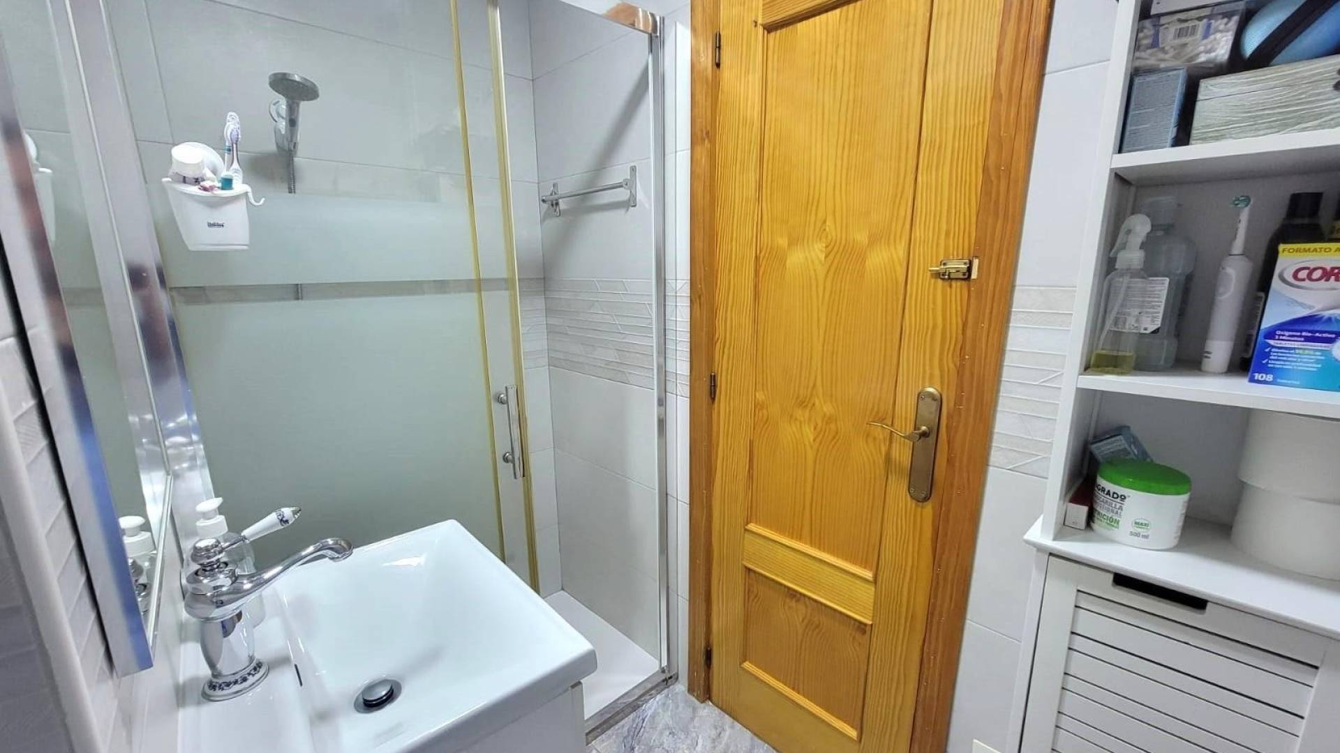 Segunda Mano - Apartamento en planta baja - Torrevieja - Playa del Cura