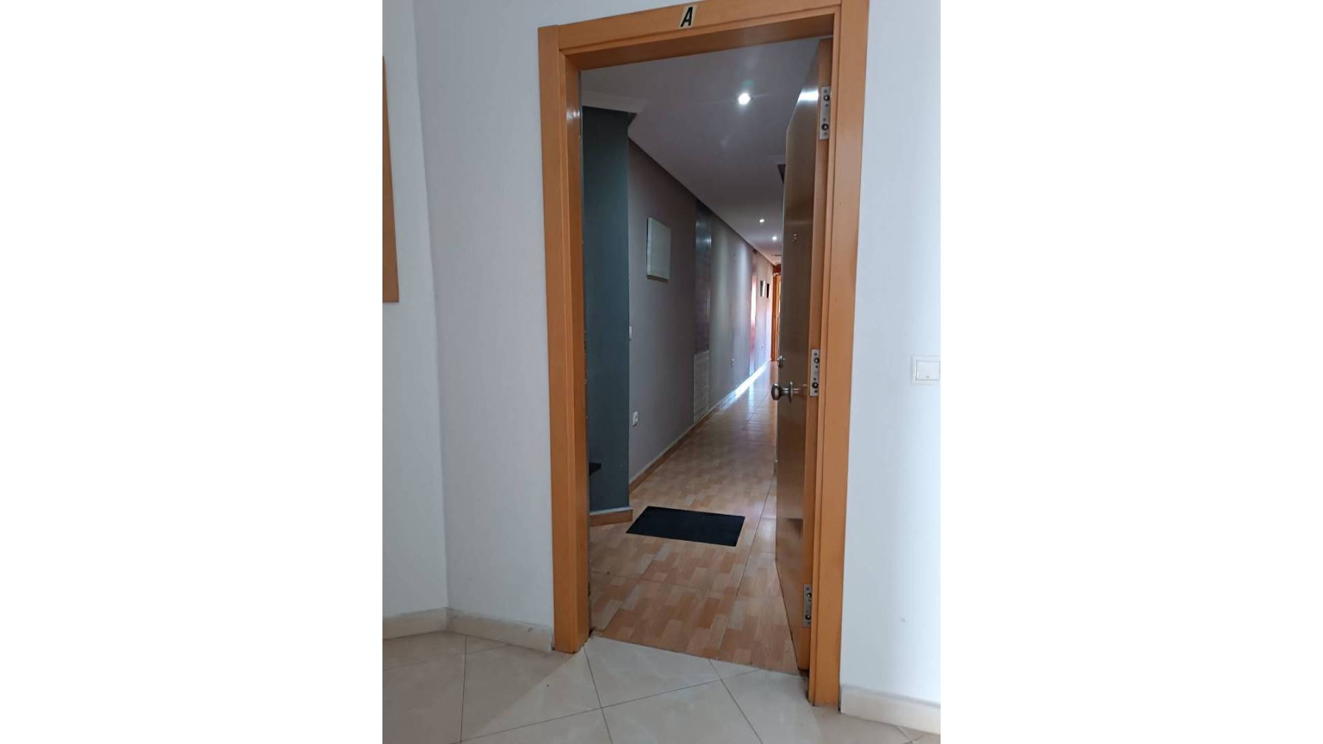 Segunda Mano - Apartamento - Los Montesinos