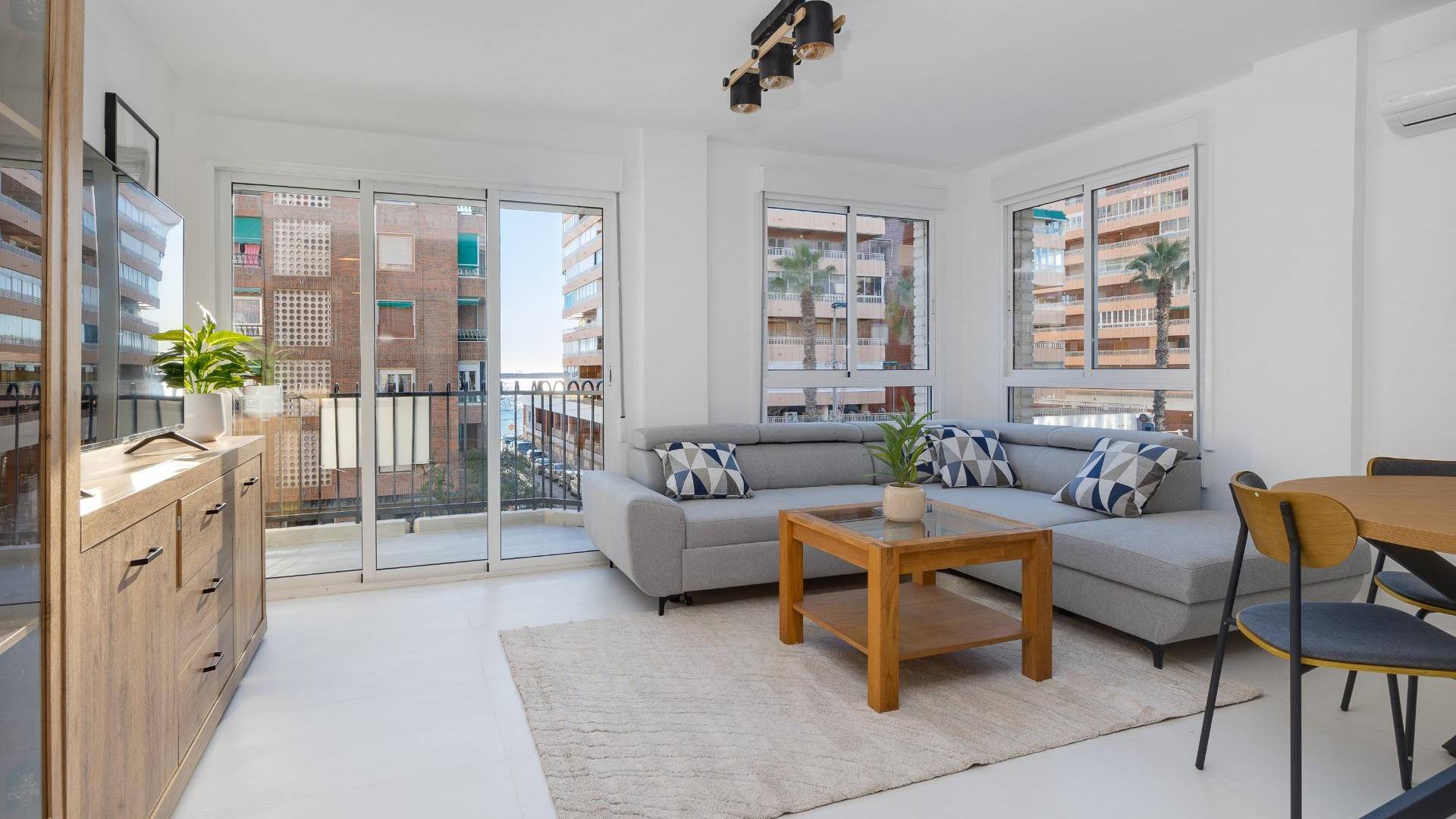 Segunda Mano - Apartamento - Torrevieja - Acequion