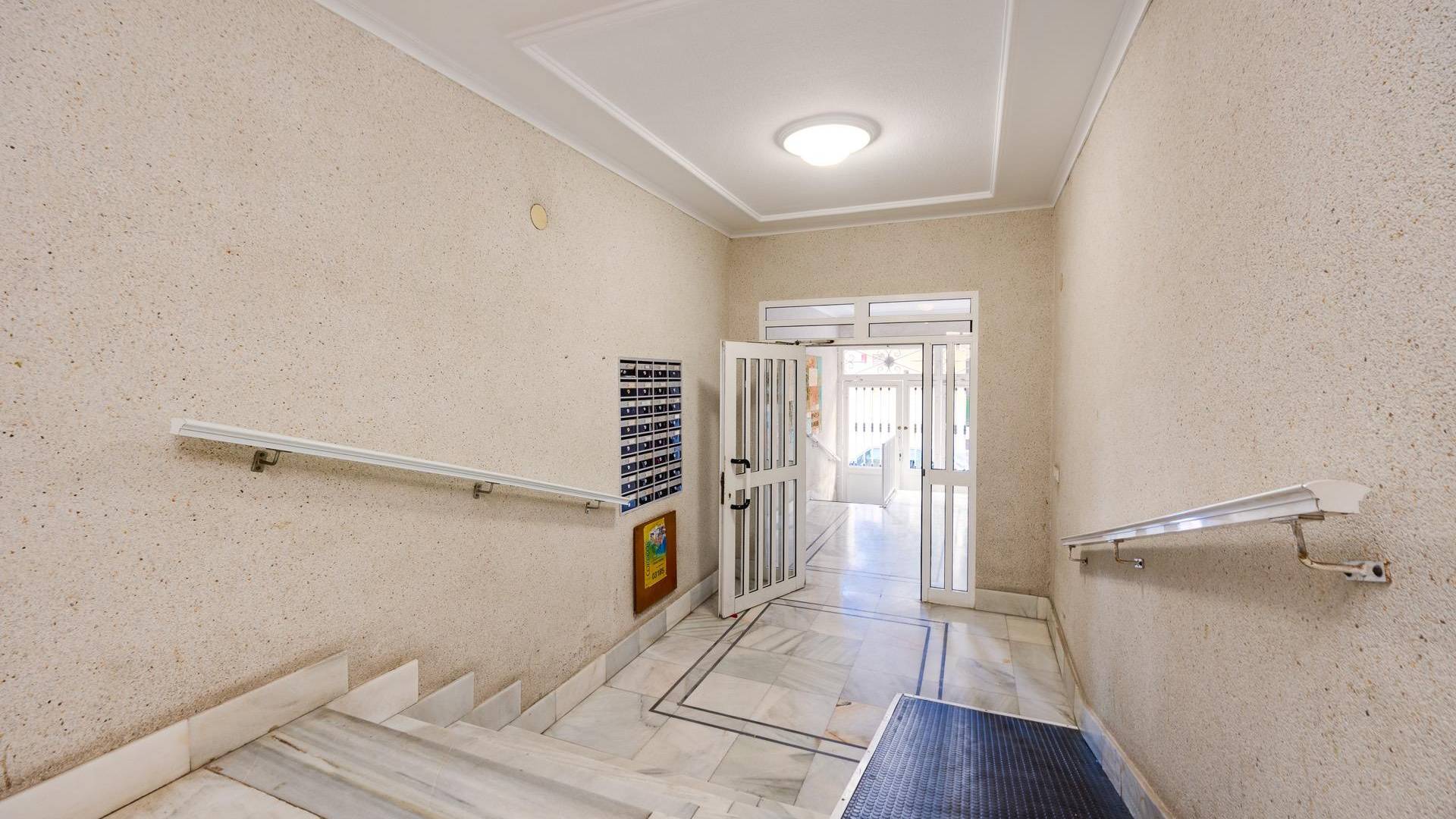 Segunda Mano - Apartamento - Torrevieja - Acequion