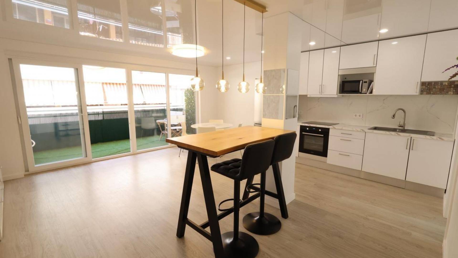 Segunda Mano - Apartamento - Torrevieja - Acequion