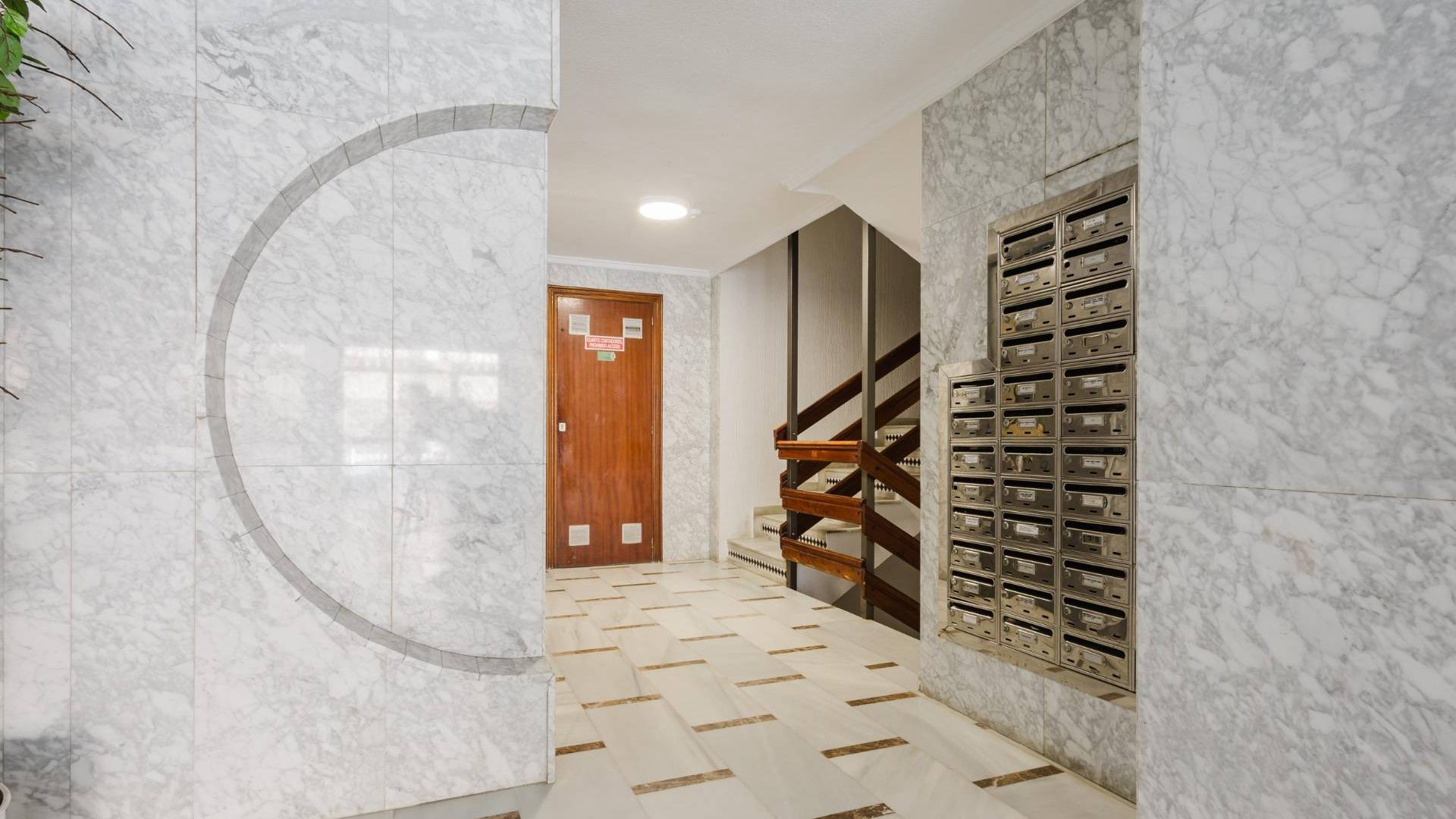 Segunda Mano - Apartamento - Torrevieja - Acequion