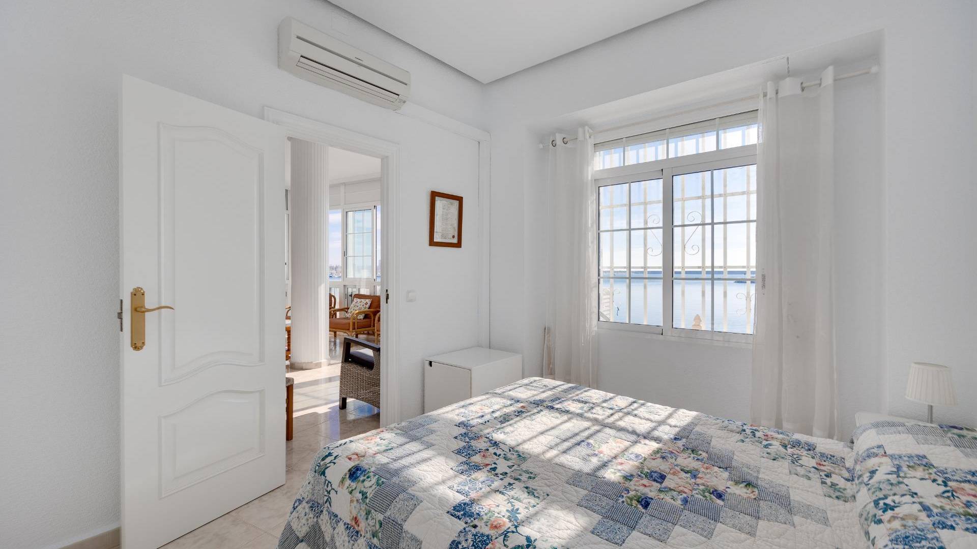 Segunda Mano - Apartamento - Torrevieja - Acequion