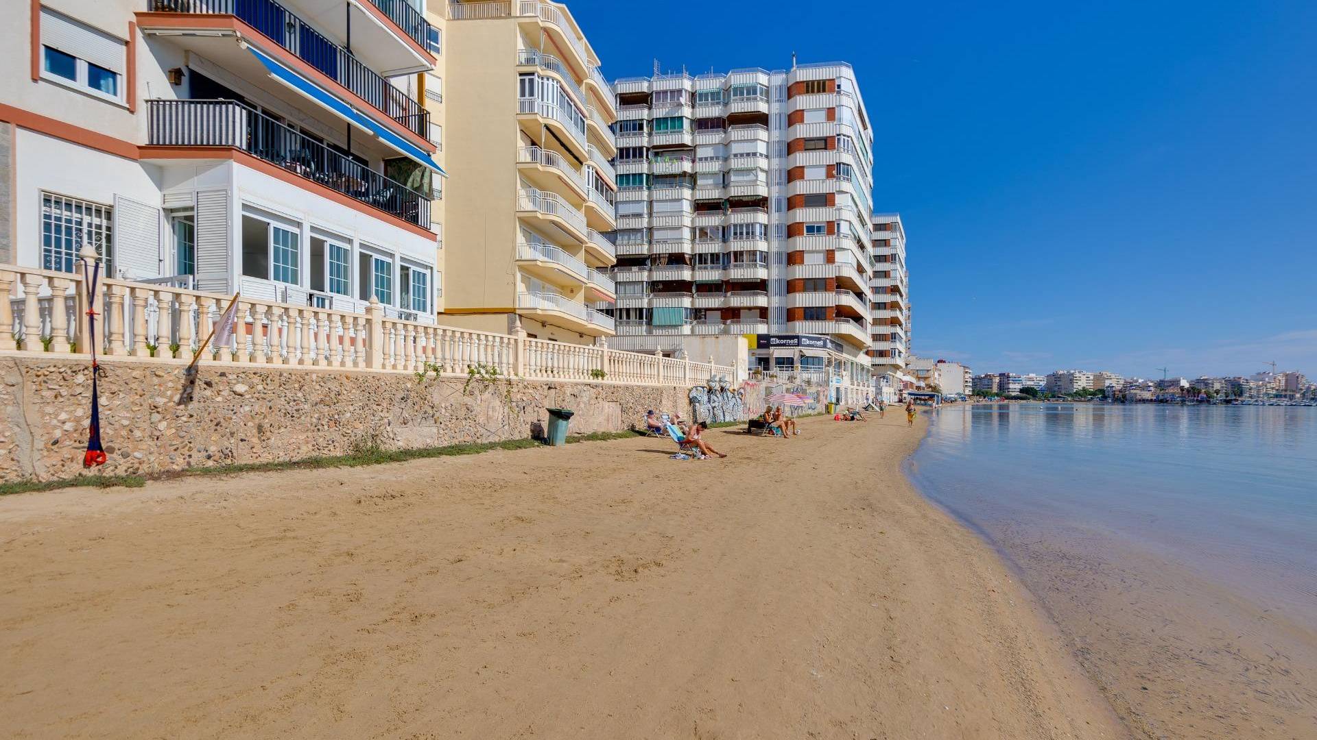 Segunda Mano - Apartamento - Torrevieja - Acequion