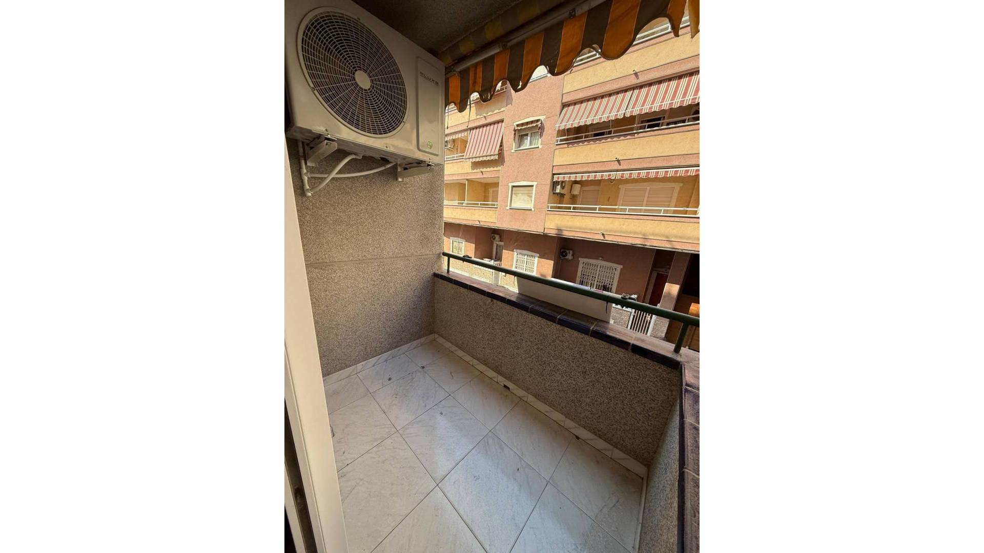 Segunda Mano - Apartamento - Torrevieja - Estacion de autobuses