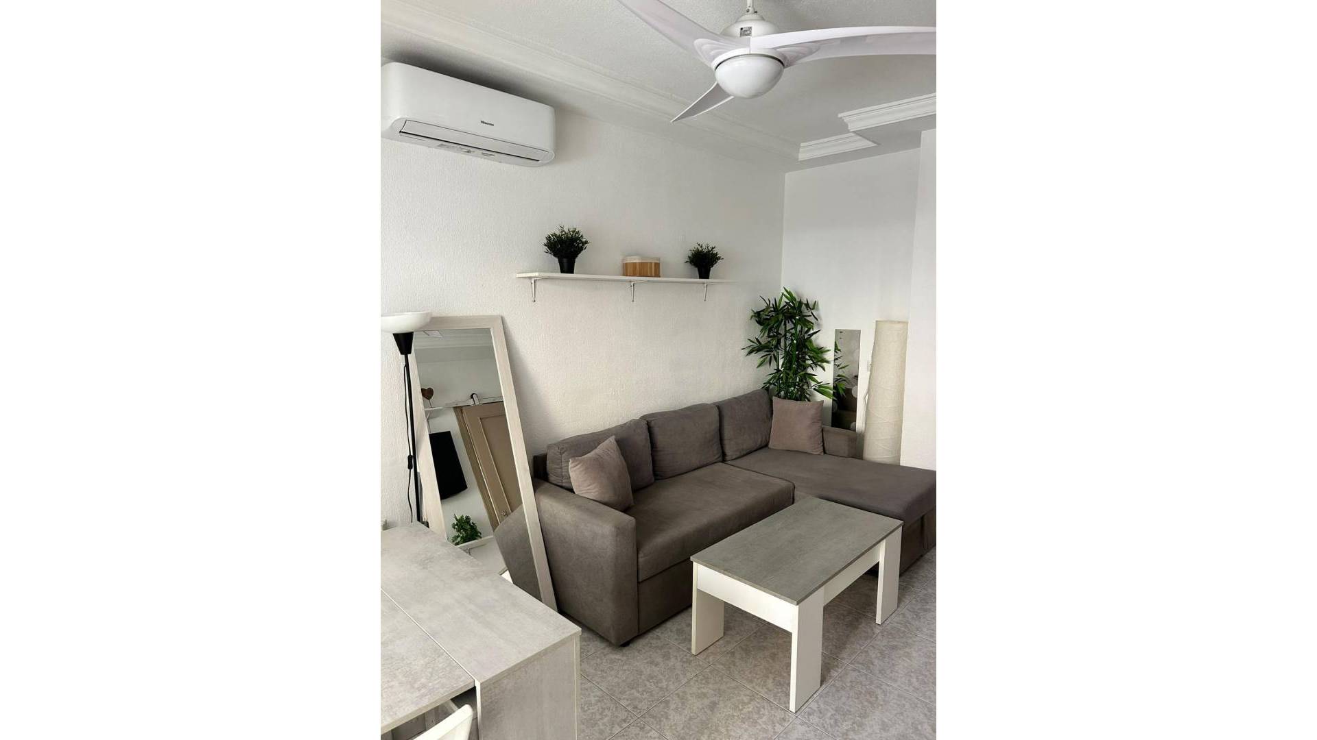 Segunda Mano - Apartamento - Torrevieja - Estacion de autobuses