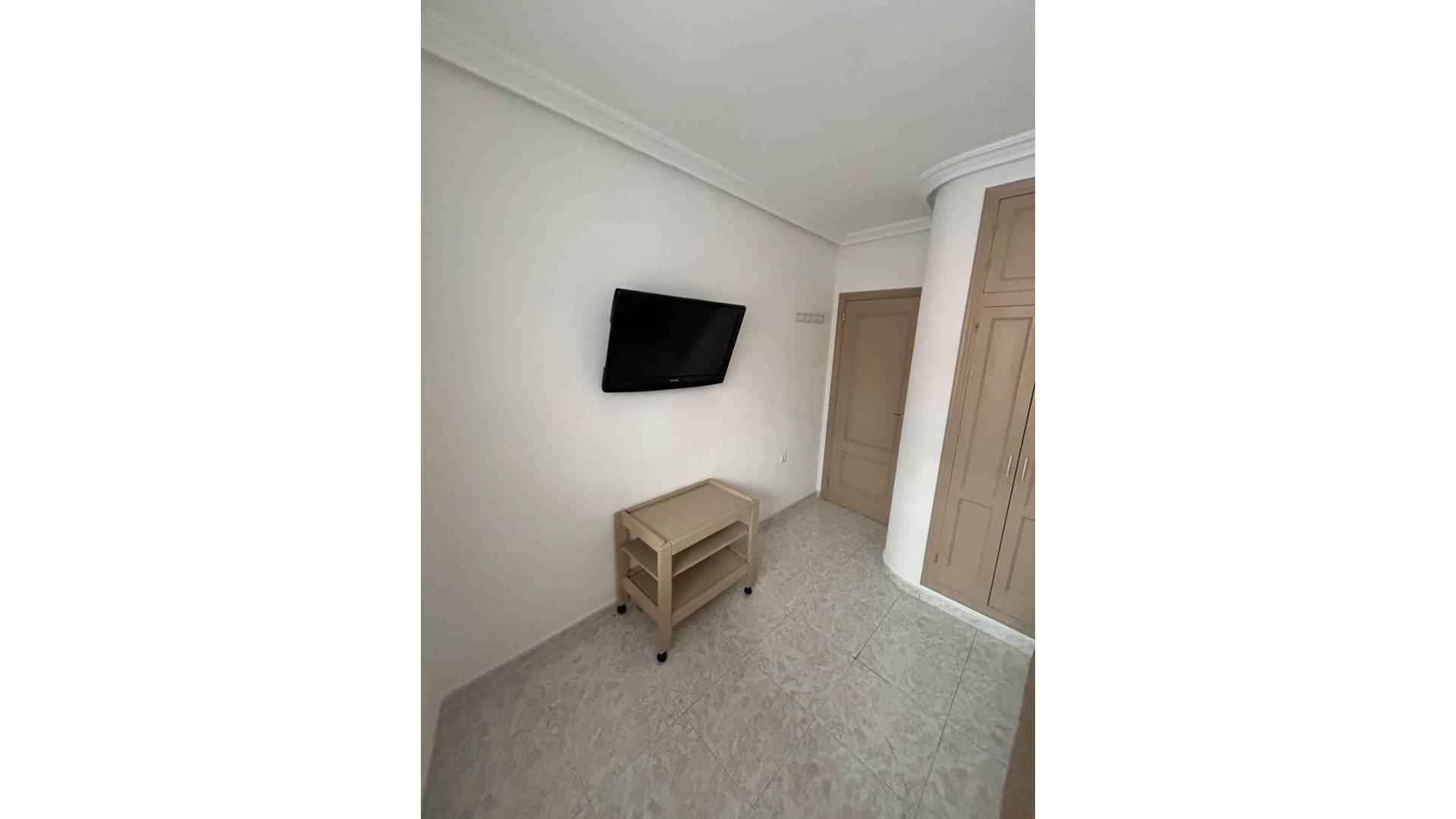 Segunda Mano - Apartamento - Torrevieja - Estacion de autobuses