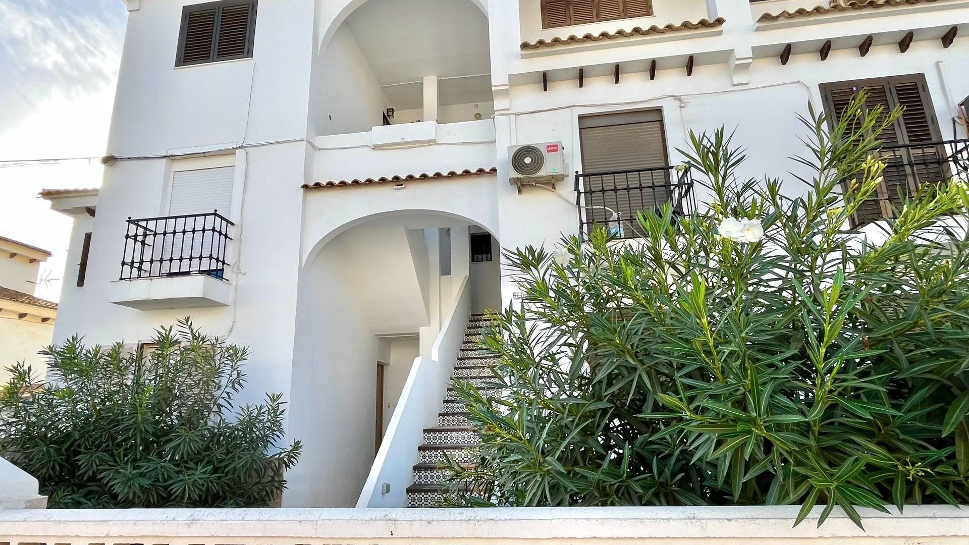Segunda Mano - Apartamento - Torrevieja - Estacion de autobuses