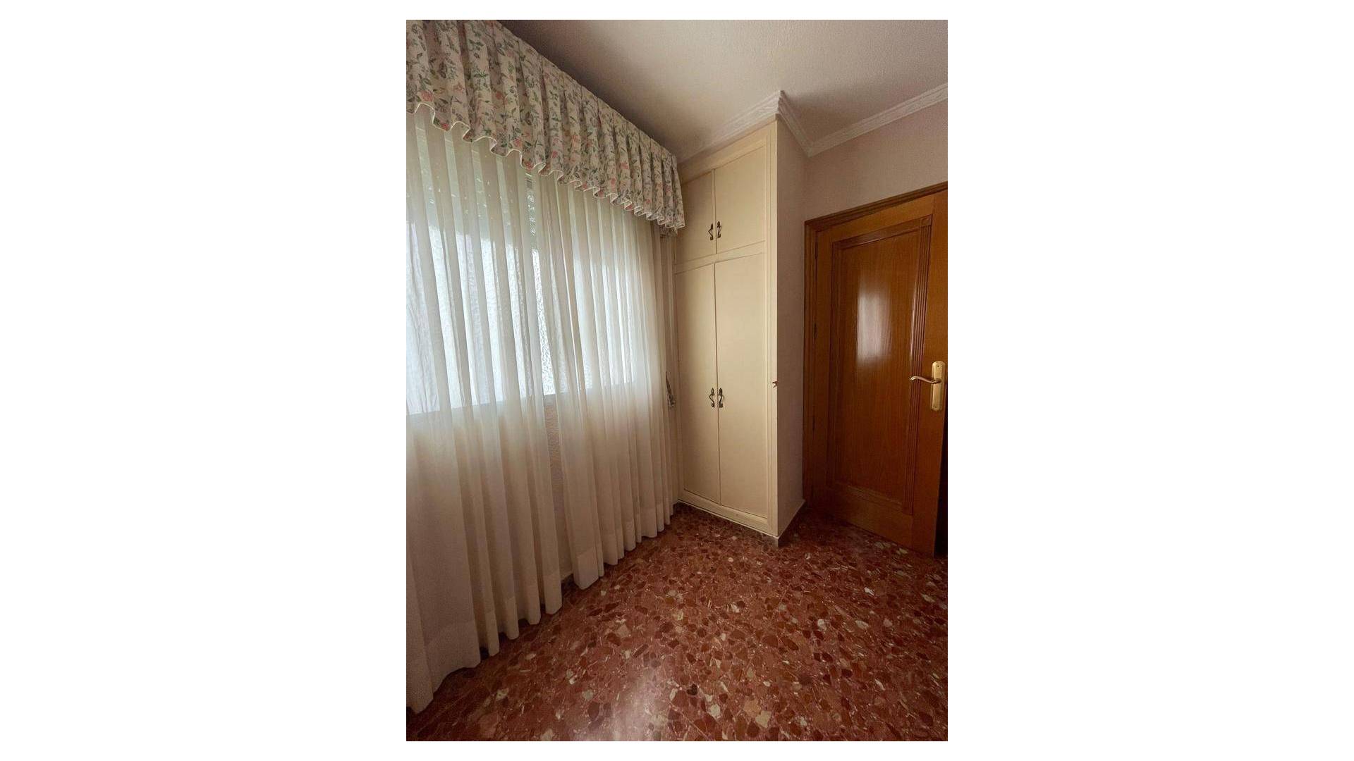 Segunda Mano - Apartamento - Torrevieja - Paseo maritimo