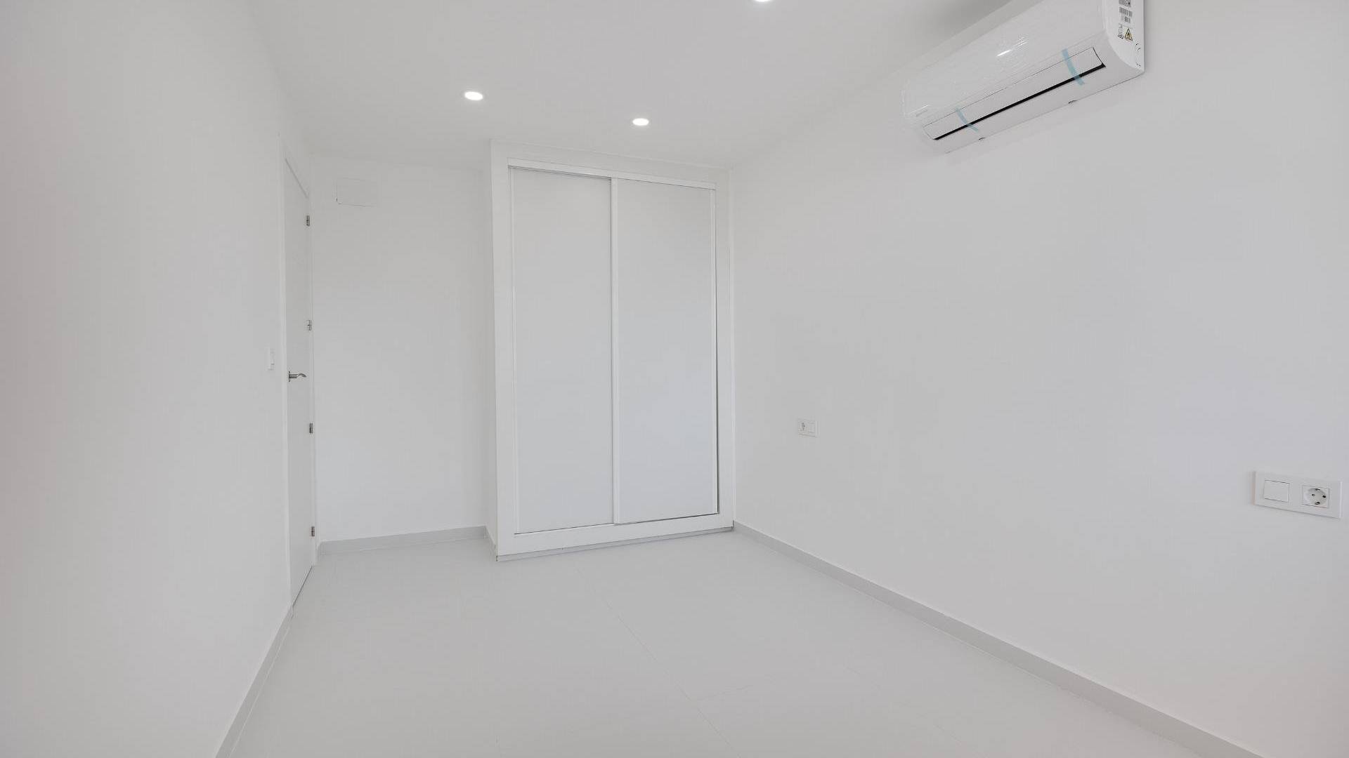 Segunda Mano - Apartamento - Torrevieja - Playa de los Naufragos