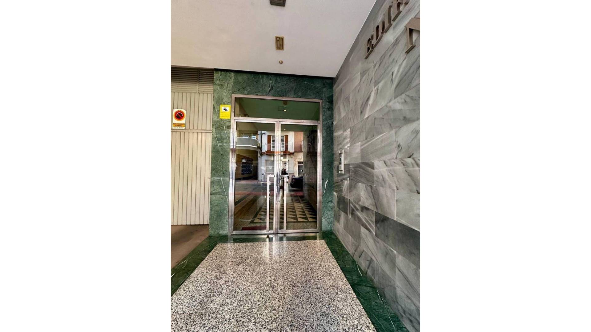 Segunda Mano - Apartamento - Torrevieja - Torrevieja City Center